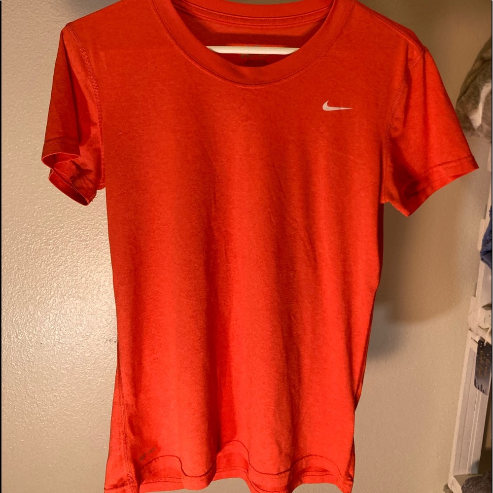 Nike cotton women’s tee shirt